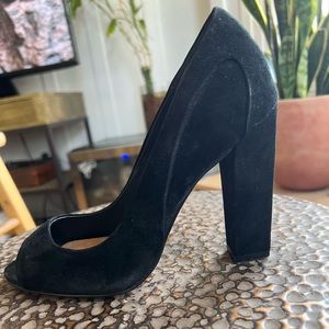 Badgley Mischka x Mark & James Dimitri Pumps